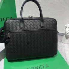 Mens Bottega Veneta Briefcases